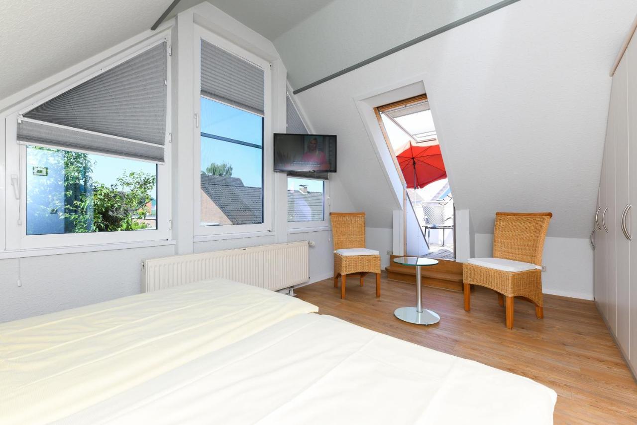 Ferienwohnungen Haus Sternenlicht 埃森斯 外观 照片