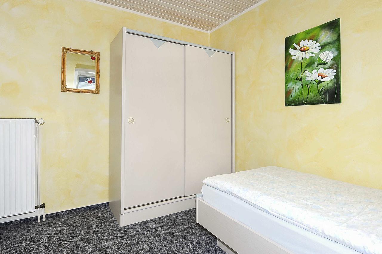 Ferienwohnungen Haus Sternenlicht 埃森斯 外观 照片