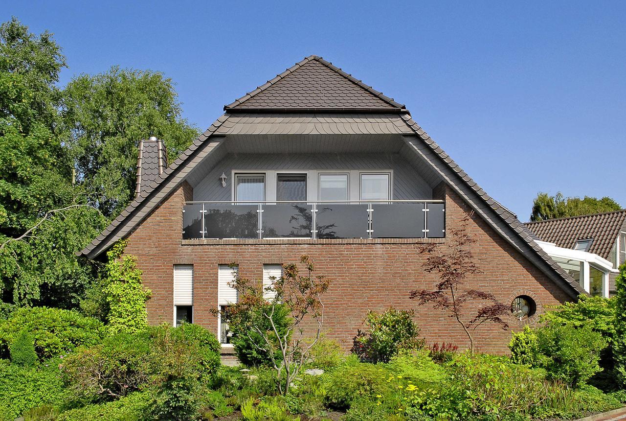 Ferienwohnungen Haus Sternenlicht 埃森斯 外观 照片