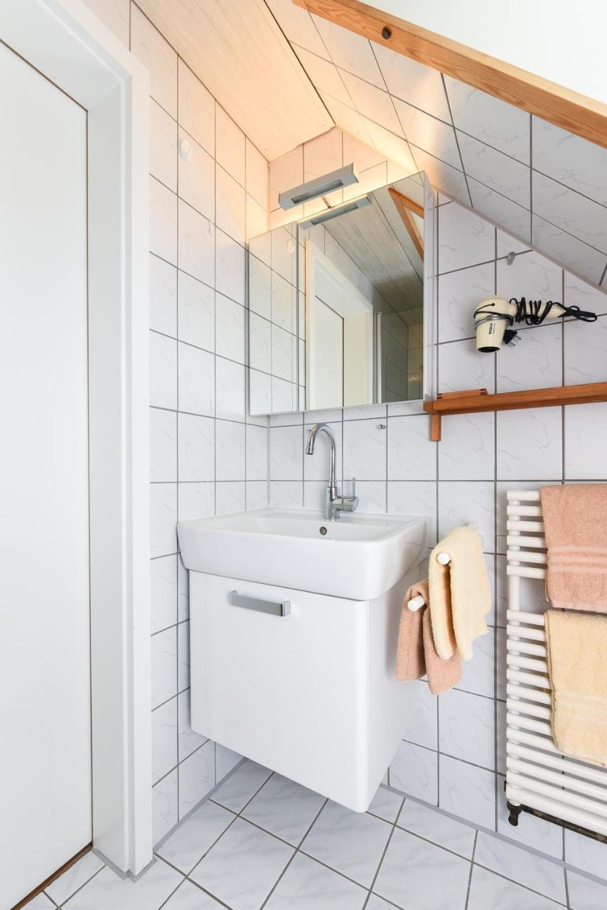 Ferienwohnungen Haus Sternenlicht 埃森斯 外观 照片